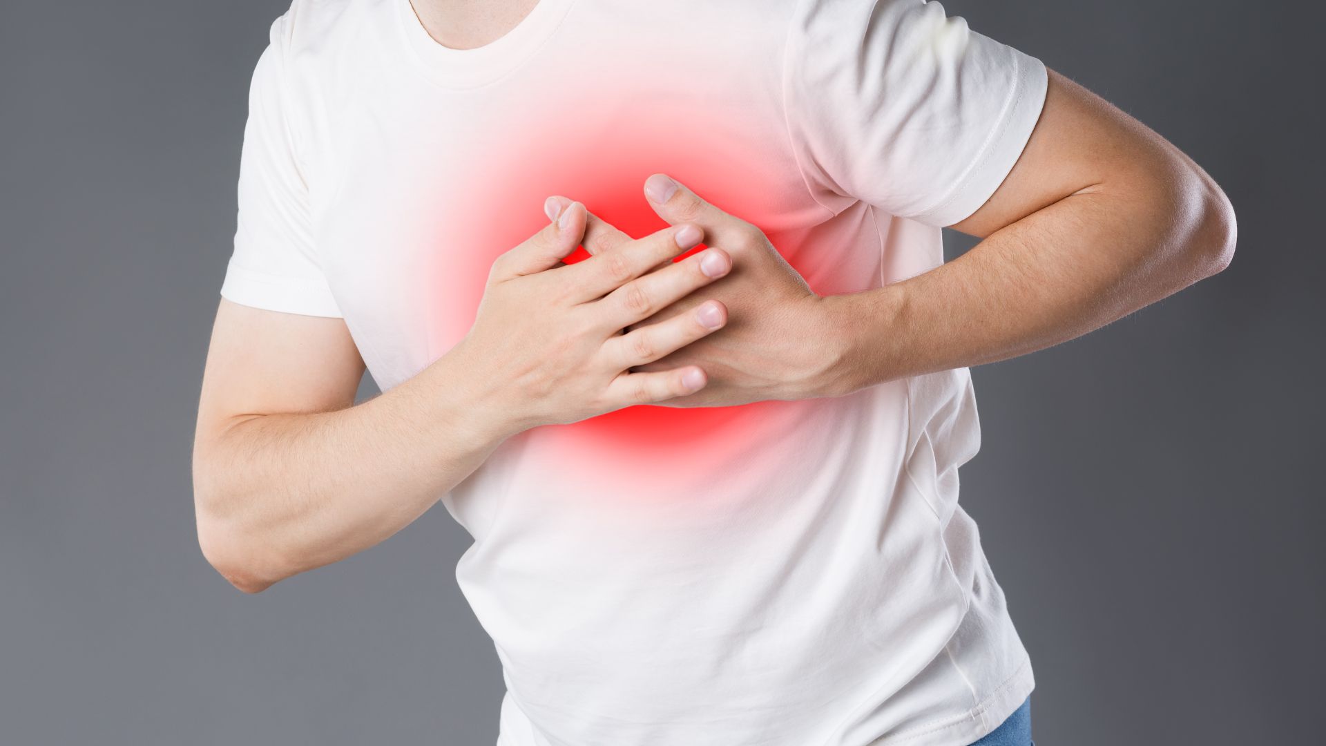 Dolore al petto: ansia o problemi cardiaci?